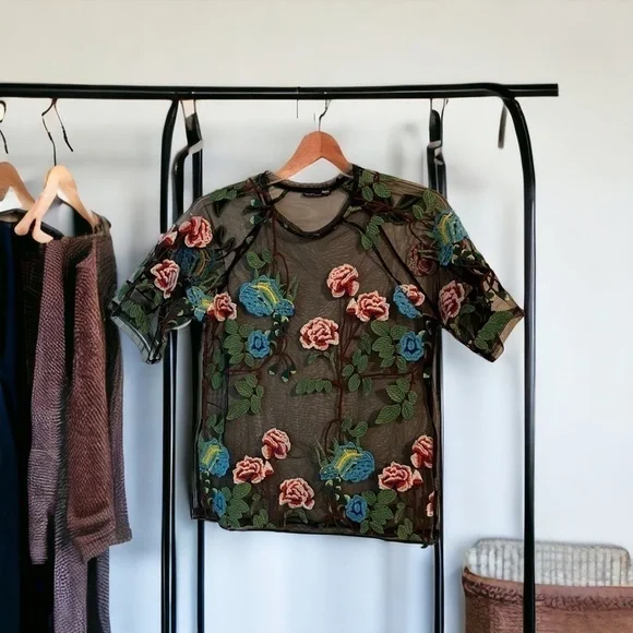Zara Embroidered Sheer Black Colorful Short Sleeve Top Size Small - Picture 4 of 6